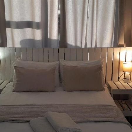 Kelzane Self-Catering Hotel Gonubie Ngoại thất bức ảnh