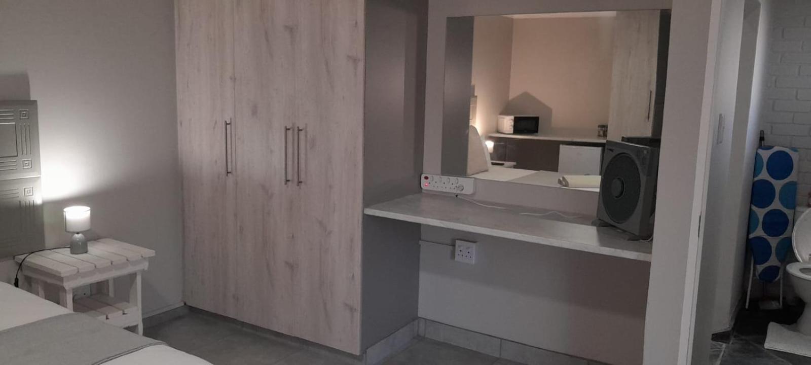Kelzane Self-Catering Hotel Gonubie Ngoại thất bức ảnh