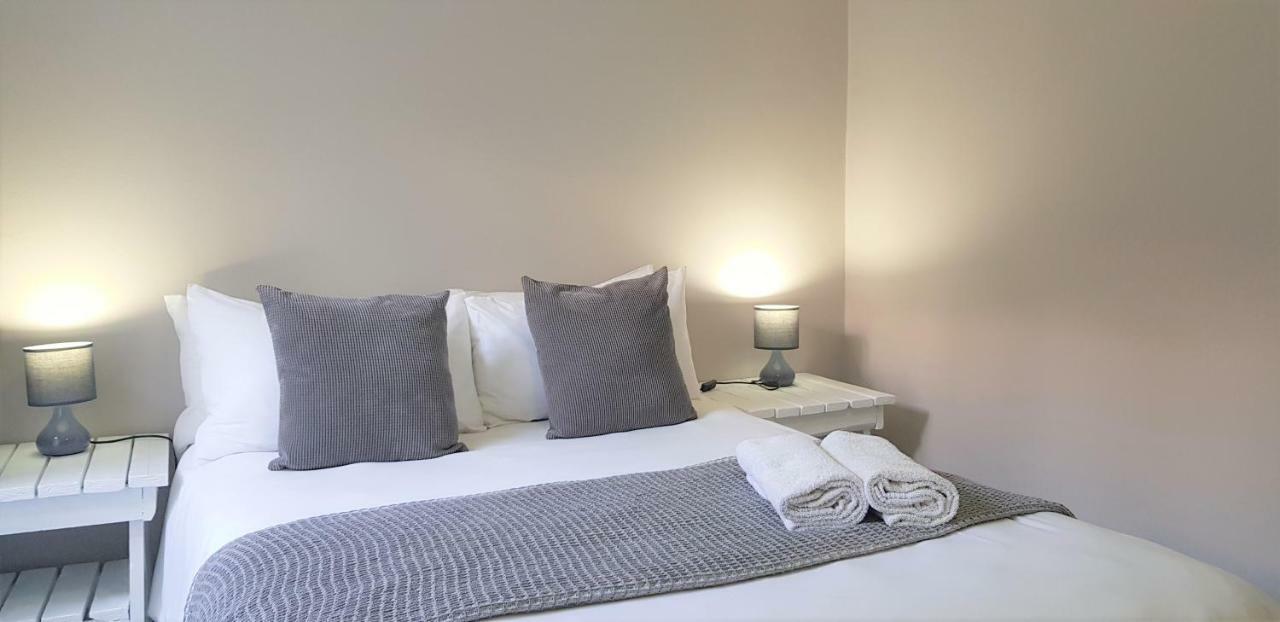 Kelzane Self-Catering Hotel Gonubie Ngoại thất bức ảnh