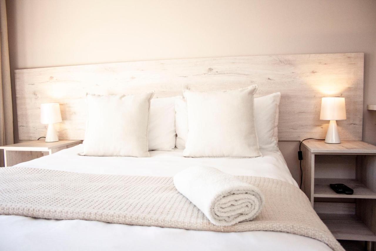 Kelzane Self-Catering Hotel Gonubie Ngoại thất bức ảnh