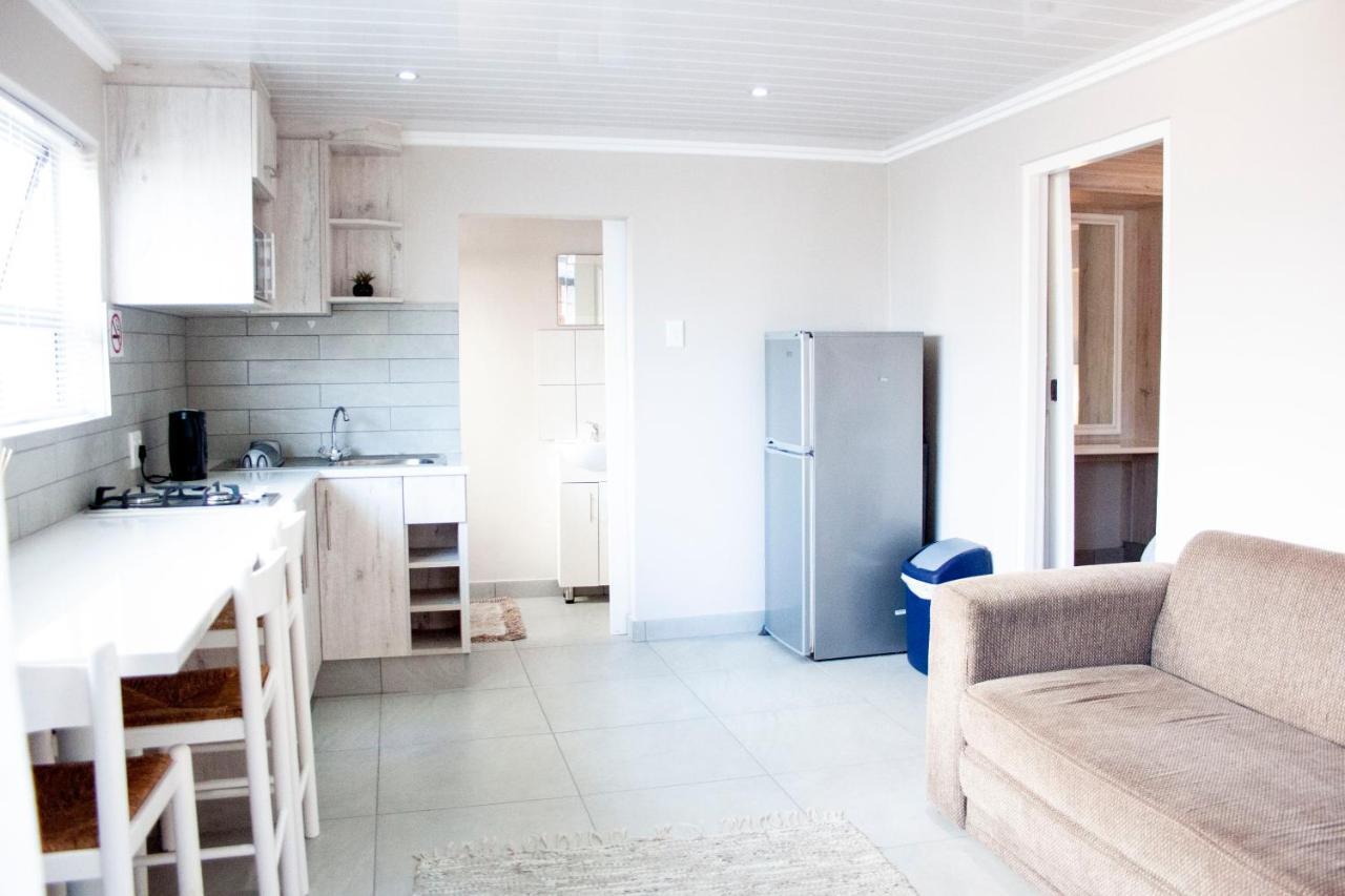 Kelzane Self-Catering Hotel Gonubie Ngoại thất bức ảnh